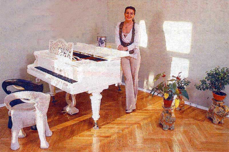 Сплетни и скандалы - звезда Ментов и Оперов Настя Мельникова