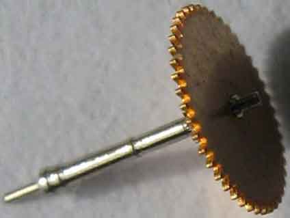 кварцевые часы Сейко - секундное колесо может быть выработка?