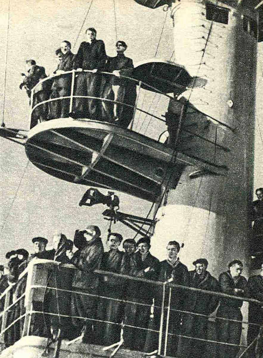 Верхняя палуба атомного ледокола Ленин 1960 год, пуск машины Верхняя палуба атомного ледокола Ленин 1960 год, пуск машины