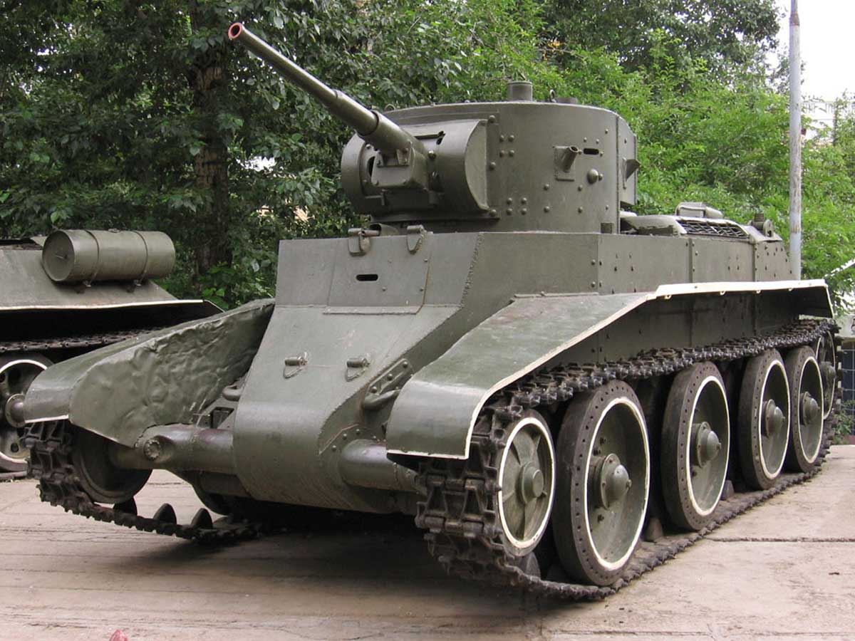 pretich.com/forum/attachments/bt-7-ussr-tank-muz.jpg