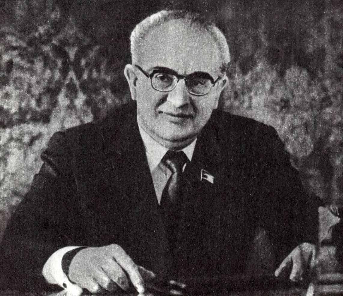 Юрий Владимирович Андропов - неизвестные строки биографии