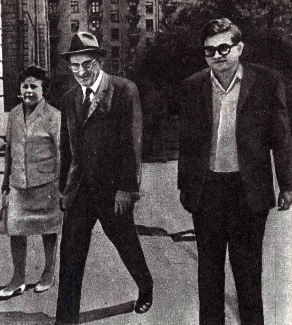 Как жил Андропов, его семья, жена, дети, национальность