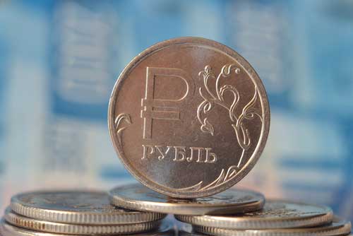 в какую валюту инвестировать
