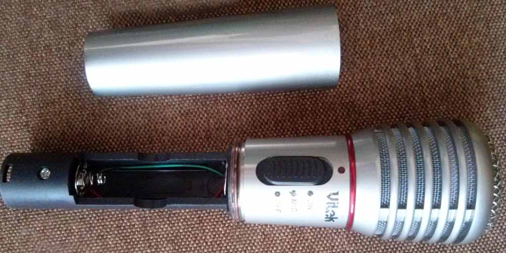 Vitek VT-3832 замена батарейки в микрофоне Vitek VT-3832 замена батарейки в микрофоне