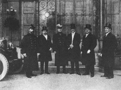 Красин комиссар внешне торговли СССР в Париже 1925 год Красин комиссар внешне торговли СССР в Париже 1925 год